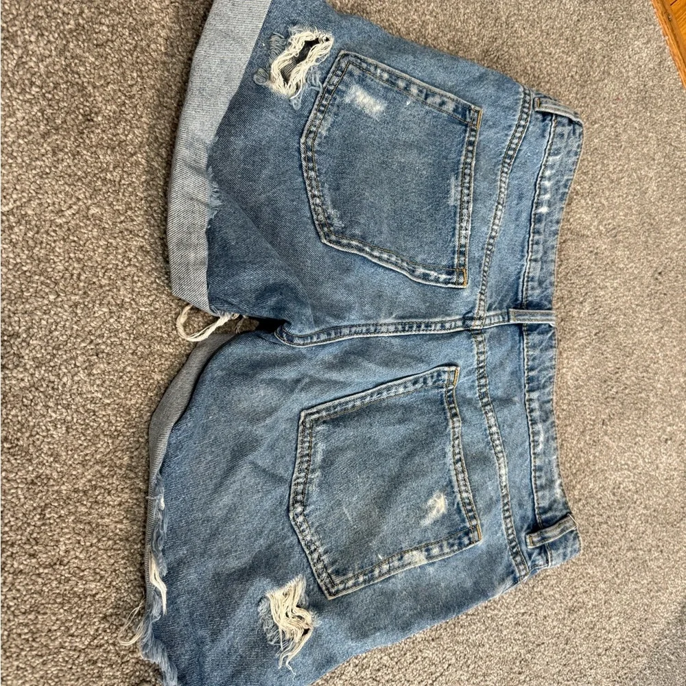 H&M Blue Distressed‎ Jean Shorts